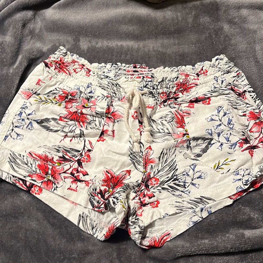 Juniors draw string shorts